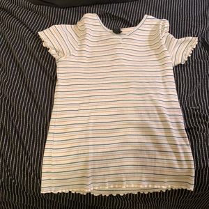 🌊 colorful stripped white shirt🌞 & dark gray shirt with yellow flowers